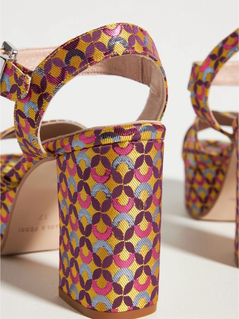 Paola Ferri retro platform sandals, size 38 (7.5) - Picture 4 of 9